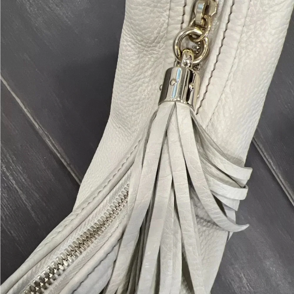 Gucci Leather Soho Large Interlocking GG Logo Hobo Bag In Ivory - Picture 6 of 11